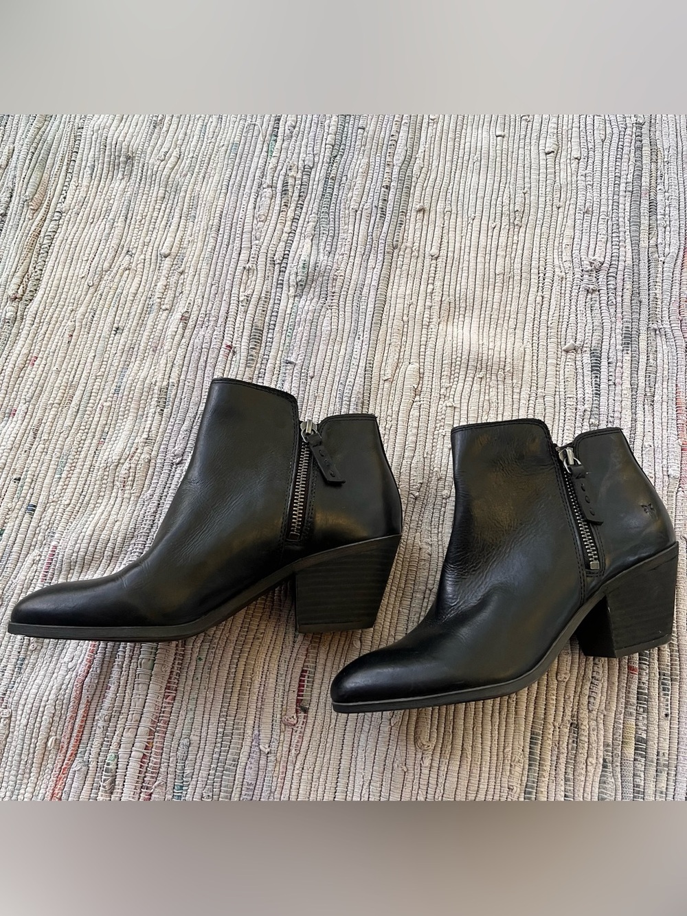 Frye Judith Double Zip Bootie